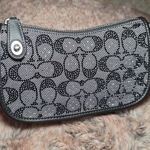 Coach black swinger bag